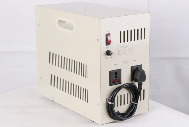 JJW-3000VA精密凈化交流穩壓電源(智能凈化穩壓器)背面圖